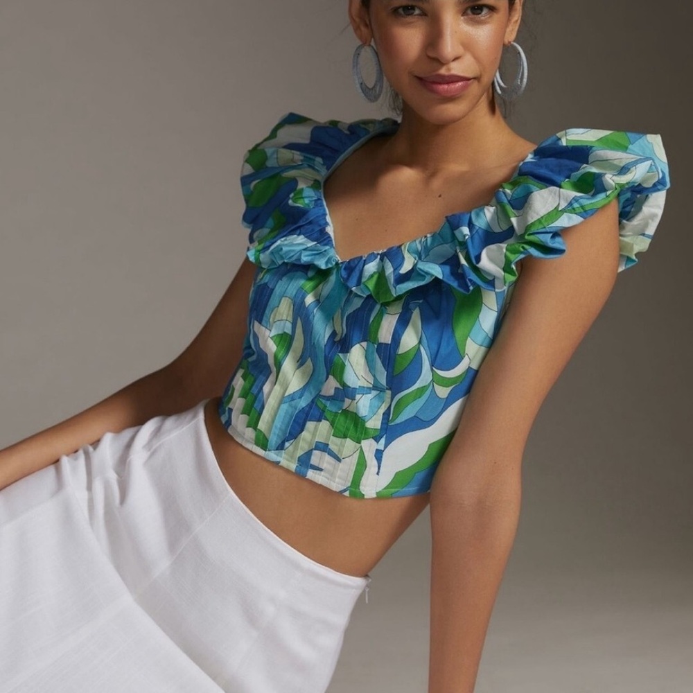 Anthropologie puff sleeve crop top